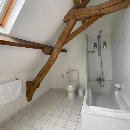 Holiday home La Joie Du Muguet Detached Private Heated Swimming Pool Shared Games Auverse